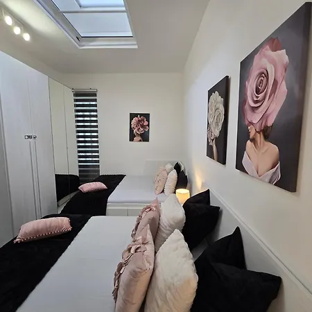 Apartment Raymihome Lugaro - Parking Privato Turin