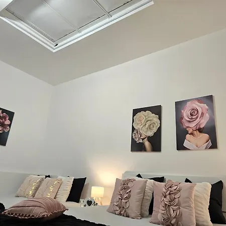 Raymihome Lugaro - Parking Privato Apartament