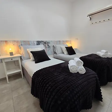 Apartment Raymihome Lugaro - Parking Privato *