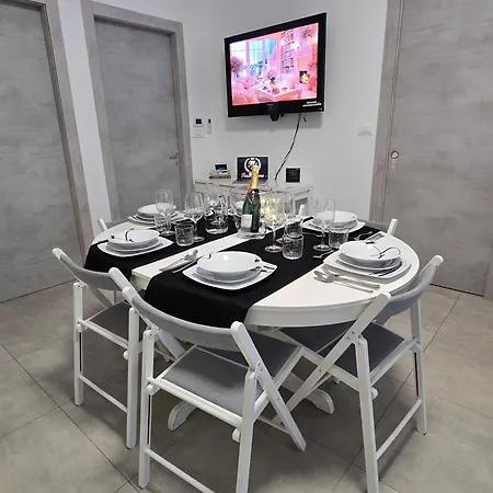 Raymihome Lugaro - Parking Privato Turyn