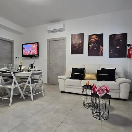 Raymihome Lugaro - Parking Privato