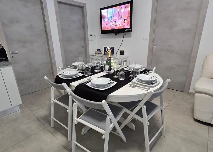 Raymihome Lugaro - Parking Privato Turín