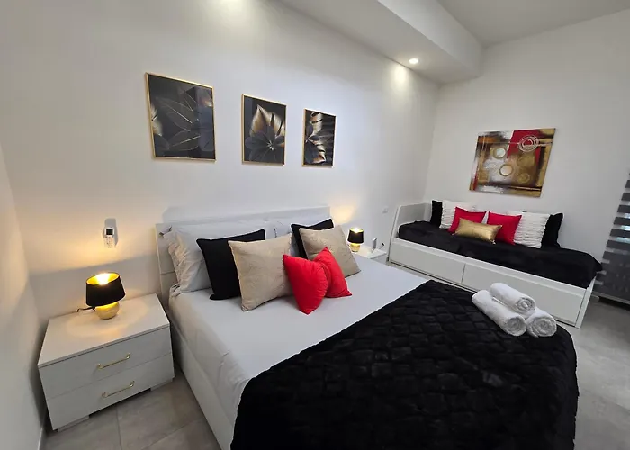 Διαμέρισμα Raymihome Lugaro - Parking Privato