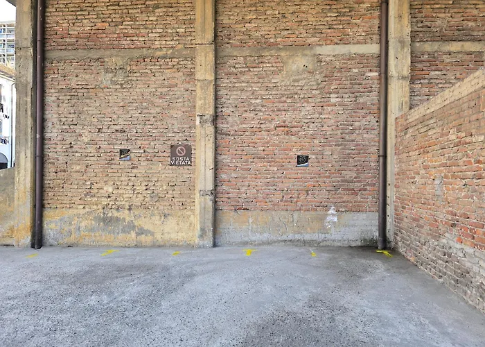Raymihome Lugaro - Parking Privato Διαμέρισμα