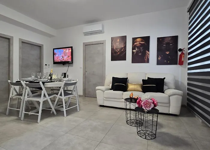 Raymihome Lugaro - Parking Privato